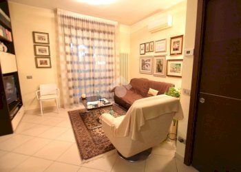 Three-room apartment Cassina De' Pecchi, Cassina de' Pecchi - photo 4