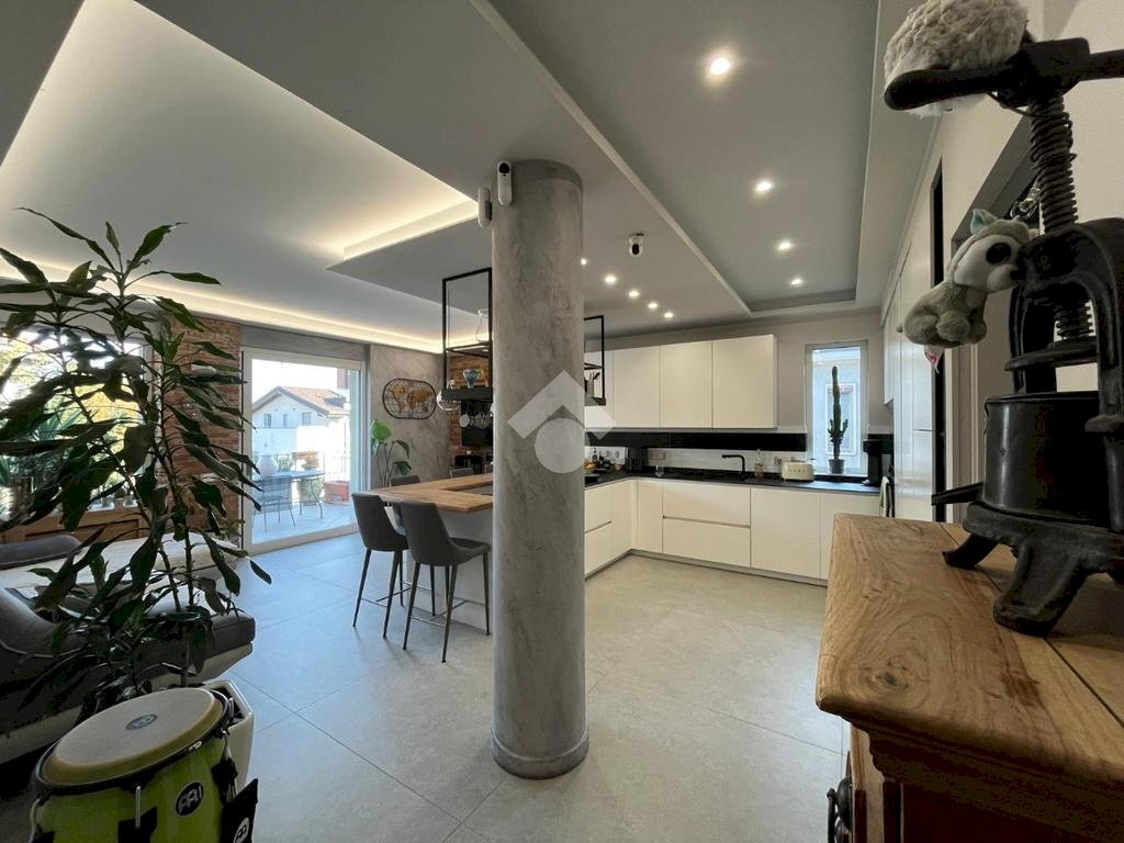 Four-room apartment Via Vittorio Alfieri, Corsico - photo 3