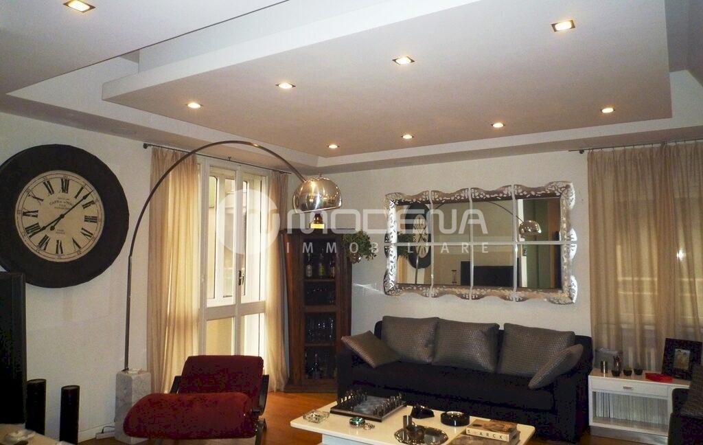 Three-room apartment Modena (neighborhood Circoscrizione 1) - photo 1