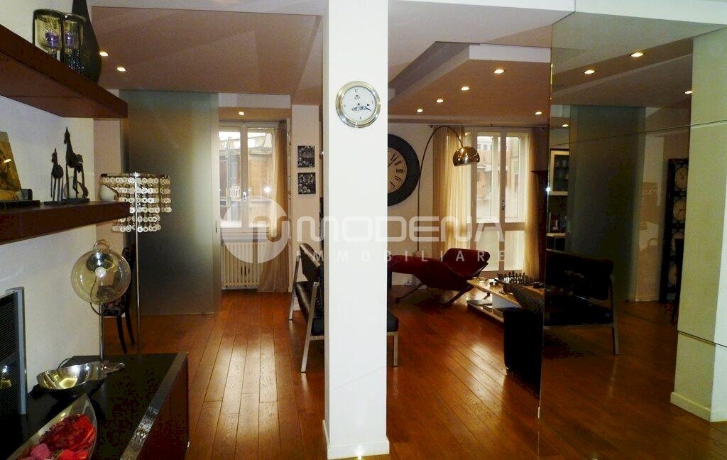Three-room apartment Modena (neighborhood Circoscrizione 1) - photo 2
