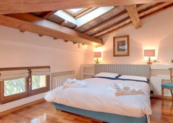Two-room apartment Modena (neighborhood Circoscrizione 1) - photo 12