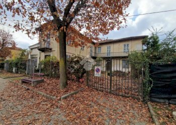 Casa indipendente Piazza Guglielmo Marconi, Villafranca d'Asti - foto 1