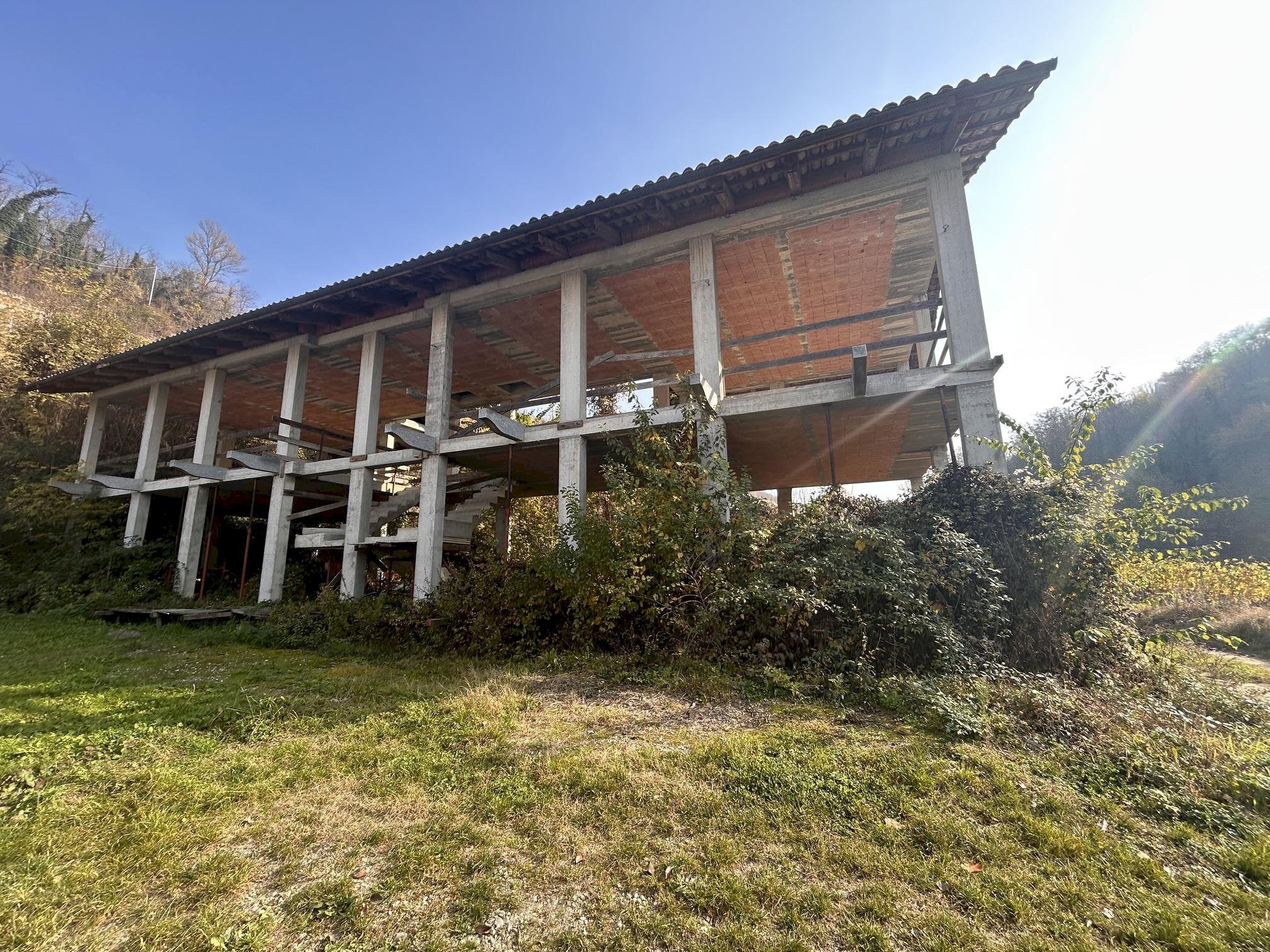 Independent house Trezzo Tinella - photo 1