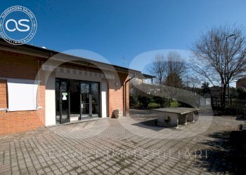 L\'esterno della villa - Casa semi indipendente via Giovanni Boccaccio
 
21, Manerbio - foto 5