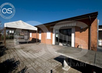 L\'esterno della villa - Casa semi indipendente via Giovanni Boccaccio
 
21, Manerbio - foto 6