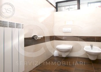 Un bagno - Casa semi indipendente via Giovanni Boccaccio
 
21, Manerbio - foto 29
