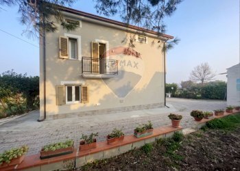 Casa all\'aperto - Rustico Contrada Piana S. Tommaso
 
38, Torino di Sangro - foto 4