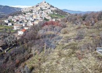 Vista delle montagne - Terreno edificabile Via Cerreto
 
25, Carunchio - foto 2