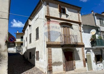 Edificio all\'aperto - Casa semi indipendente Corso Giuseppe Garibaldi
 
49, Paglieta - foto 12