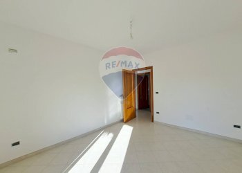 Stanza vuota - Appartamento Via Corradino Marciani
 
113, Lanciano - foto 23