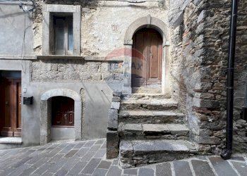 Casa all\'aperto - Casa semi indipendente Via Salita La Porta
 
18, Tornareccio - foto 1