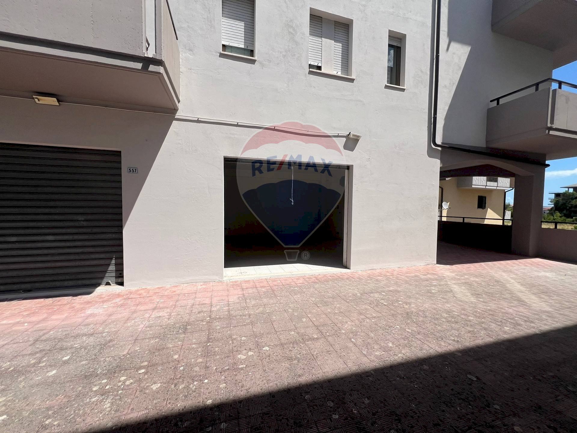 Edificio all\'aperto - Locale Commerciale Via Nazionale
 
551, Altino - foto 2