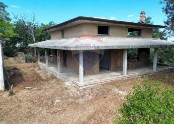 Casa all\'aperto - Villa Contrada Sacchetti
 
18, Treglio - foto 1