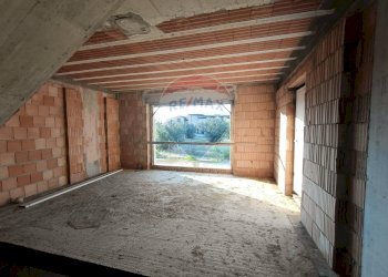 Parcheggio - Villa a Schiera Via Borgata Perilli
 
34, Santa Maria Imbaro - foto 4