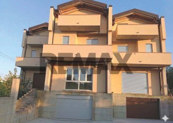 Edificio all\'aperto - Villa a Schiera Via Borgata Perilli
34, Santa Maria Imbaro - foto 49