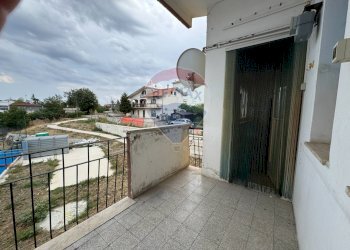 Balcone - Appartamento via Raffaele Caporali
 
27, Lanciano - foto 17