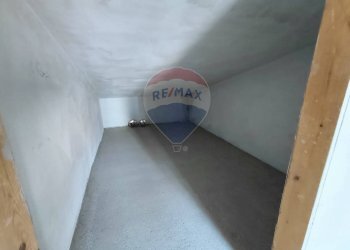 Stanza vuota - Quadrilocale Via Umberto I
 
13, Lanciano - foto 12