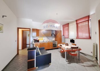 Sala da pranzo - Quadrilocale Via dei Frentani
 
193, Chieti - foto 1