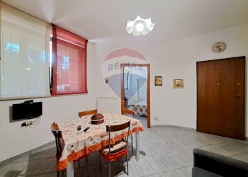 Sala da pranzo - Quadrilocale Via dei Frentani
 
193, Chieti - foto 5