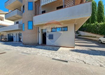 Edificio all\'aperto - Quadrilocale Via dei Frentani
 
193, Chieti - foto 19