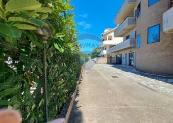 Edificio all\'aperto - Quadrilocale Via dei Frentani
 
193, Chieti - foto 28