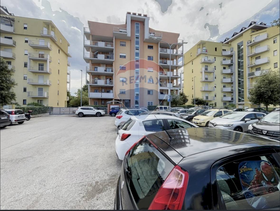 Edificio all\'aperto - Trilocale Via Guglielmo Polzinetti
3, Lanciano - foto 2