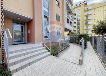 Edificio all\'aperto - Trilocale Via Guglielmo Polzinetti
 
3, Lanciano - foto 6