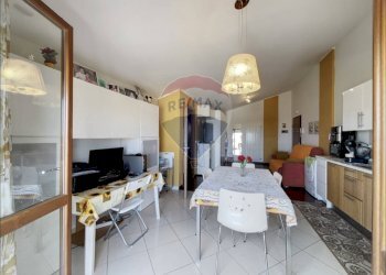 Sala da pranzo - Trilocale Via Guglielmo Polzinetti
 
3, Lanciano - foto 17