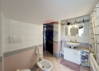 Bagno - Trilocale Via Guglielmo Polzinetti
 
3, Lanciano - foto 31