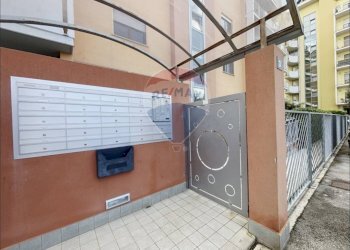 Ricezione / Lobby - Trilocale Via Guglielmo Polzinetti
 
3, Lanciano - foto 35