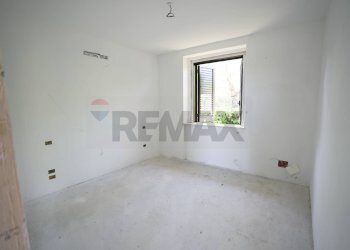 Stanza vuota - Villa Bifamiliare Via Adriatica Nord
 
75, San Vito Chietino - foto 12