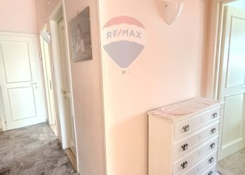 Hall / corridoio - Appartamento Via Genova
 
27, Lanciano - foto 36