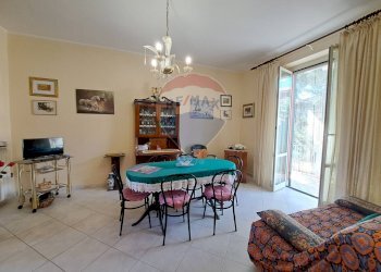 Sala da pranzo - Quadrilocale Via Galvani
 
2, Lanciano - foto 3