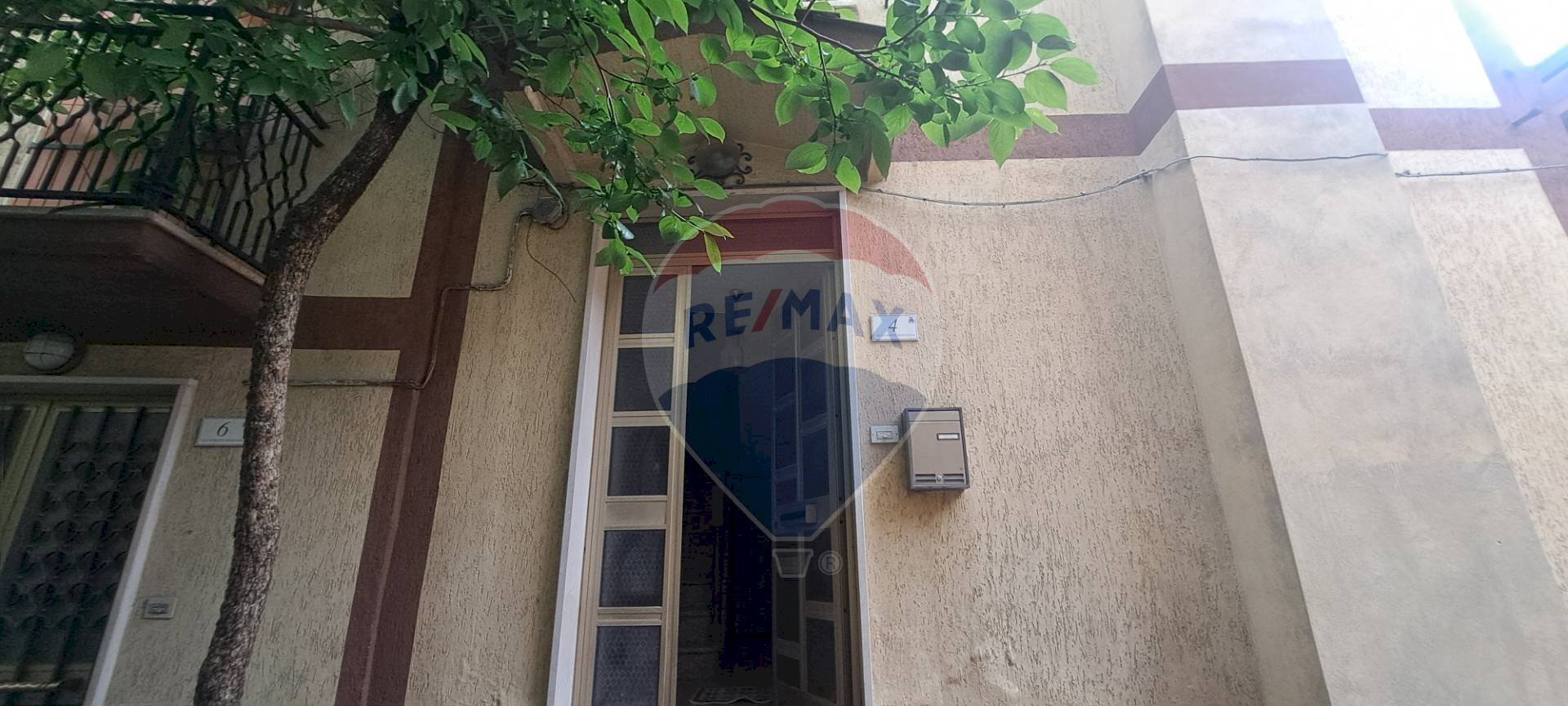 Edificio all\'aperto - Semi-detached house Vico Stretto Montagna
 
4, Lama dei Peligni - photo 3