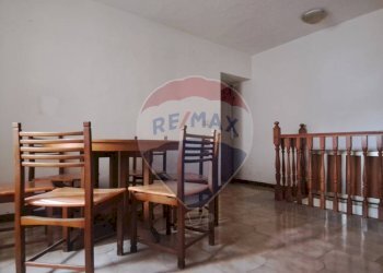 Sala da pranzo - Casa semi indipendente Vico Stretto Montagna
 
4, Lama dei Peligni - foto 8