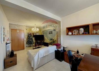 Sala da pranzo - Appartamento Viale Antonio Gramsci
 
64, Paglieta - foto 10