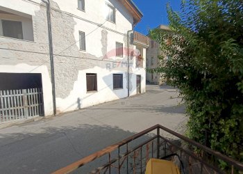 Edificio all\'aperto - Casa semi indipendente Via Lanciano
 
7, Frisa - foto 7