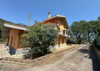 Casa all\'aperto - Casa indipendente Contrada Madonna del Basilico
 
2, Villa Santa Maria - foto 3