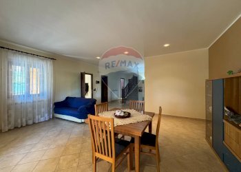 Sala da pranzo - Casa indipendente Contrada Madonna del Basilico
 
2, Villa Santa Maria - foto 8