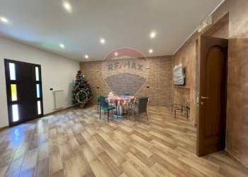 Sala da pranzo - Casa indipendente Contrada Madonna del Basilico
 
2, Villa Santa Maria - foto 17