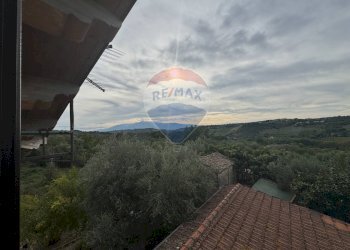 Vista delle montagne - Casa semi indipendente Contrada Sabbioni
 
snc, Lanciano - foto 42