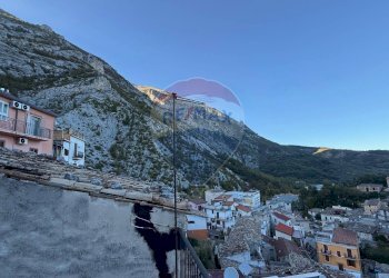 Vista delle montagne - Casa semi indipendente Via Napoli
 
snc, Fara San Martino - foto 1