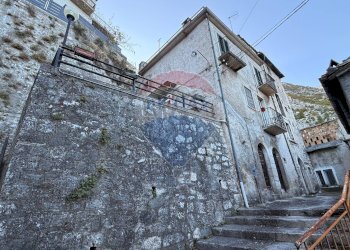 Edificio all\'aperto - Casa semi indipendente Via Napoli
 
snc, Fara San Martino - foto 3
