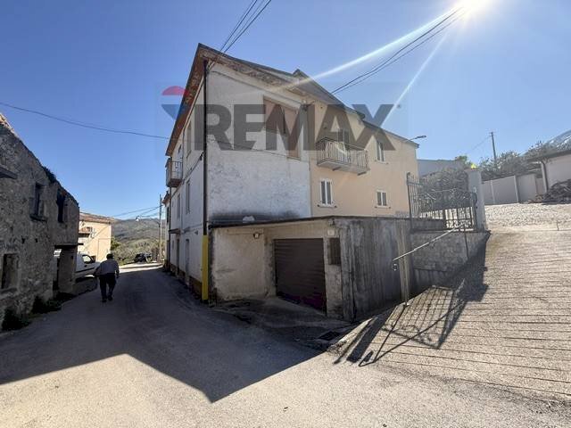 Edificio all\'aperto - Semi-detached house Frazione Gallo
34, Civitella Messer Raimondo - photo 3