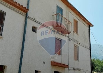 Edificio all\'aperto - Casa semi indipendente Frazione Gallo
 
34, Civitella Messer Raimondo - foto 2