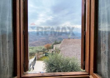 Balcone - Casa semi indipendente Frazione Gallo
 
34, Civitella Messer Raimondo - foto 26