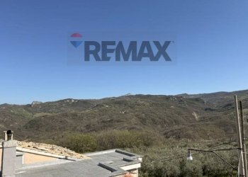 Vista delle montagne - Semi-detached house Frazione Gallo
 
34, Civitella Messer Raimondo - photo 37