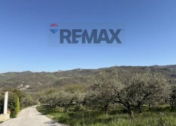 Vista delle montagne - Semi-detached house Frazione Gallo
 
34, Civitella Messer Raimondo - photo 38