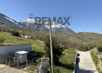 Vista delle montagne - Semi-detached house Frazione Gallo
 
34, Civitella Messer Raimondo - photo 49
