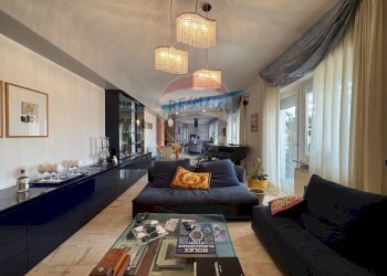 Soggiorno - Appartamento Via Abruzzi
 
6, Lanciano - foto 24